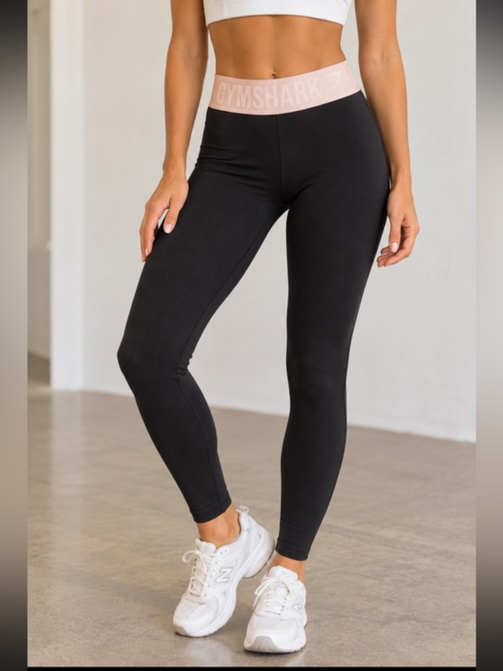 Gymshark Black High Waisted Leggings Pink Logo Waistband Size Medium